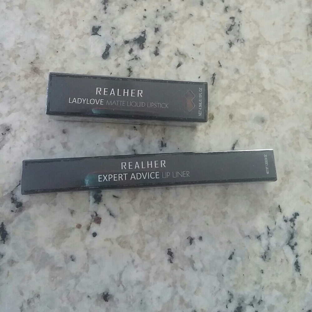 Realher lipstick and lip liner