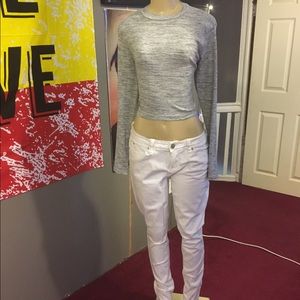 H&M Large grey crop top. 💗