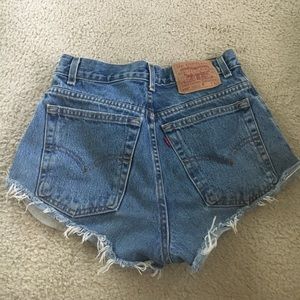 Levi cut offs