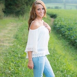 AEO Off the Shoulder w/ Strap Cream Shirt