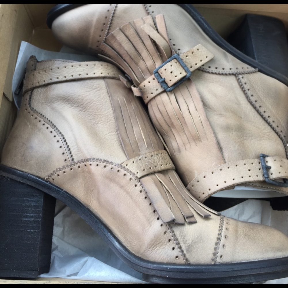 READ1st* LAST PAIR FIRM 🎉Free people booties - Picture 7 of 7