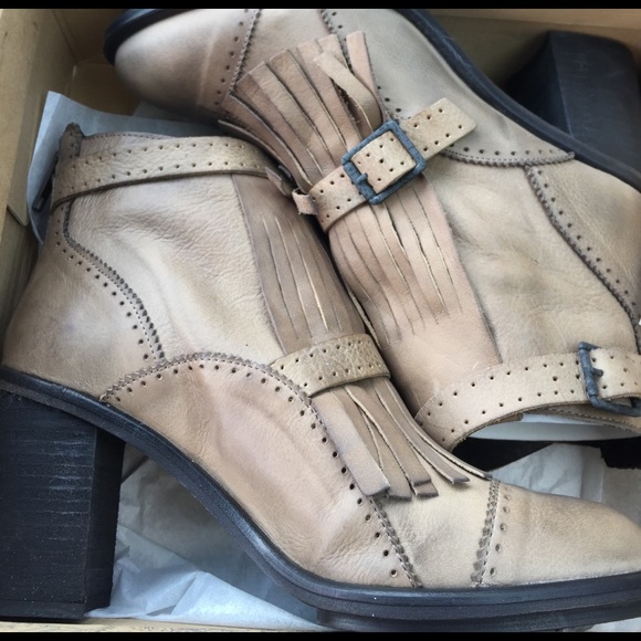 READ1st* LAST PAIR FIRM 🎉Free people booties - Picture 7 of 7