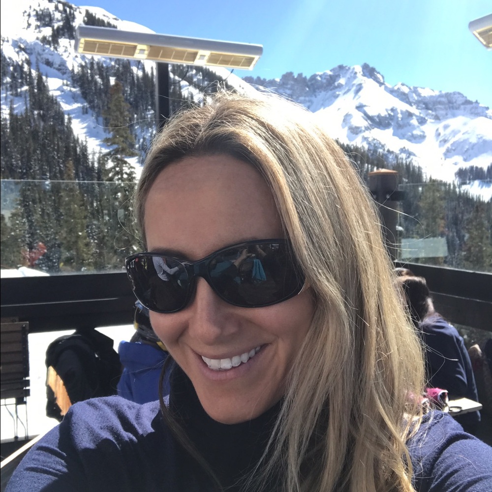 Meet your Posher, Jennifer