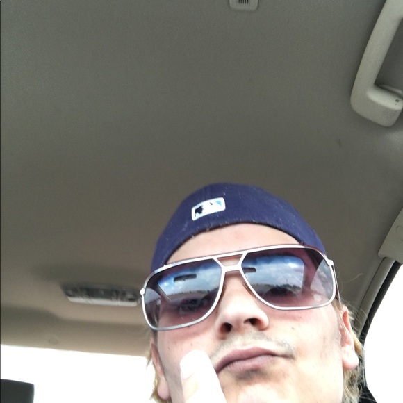 Meet your Posher, Blake - Picture 2 of 2