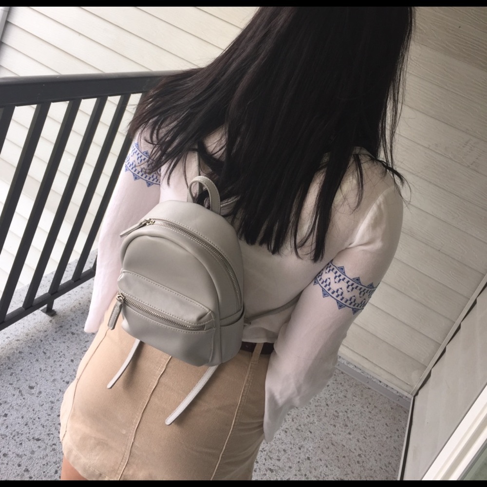 Mini back pack! Perfect for festivals :)
