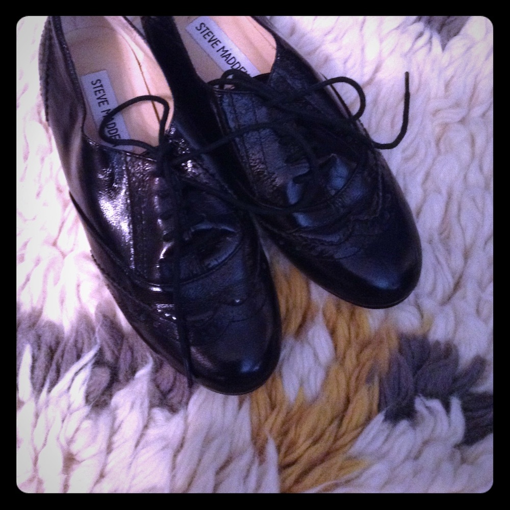 Steve Madden Patent Leather Oxfords