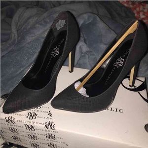 Rock & Republic Black Pumps