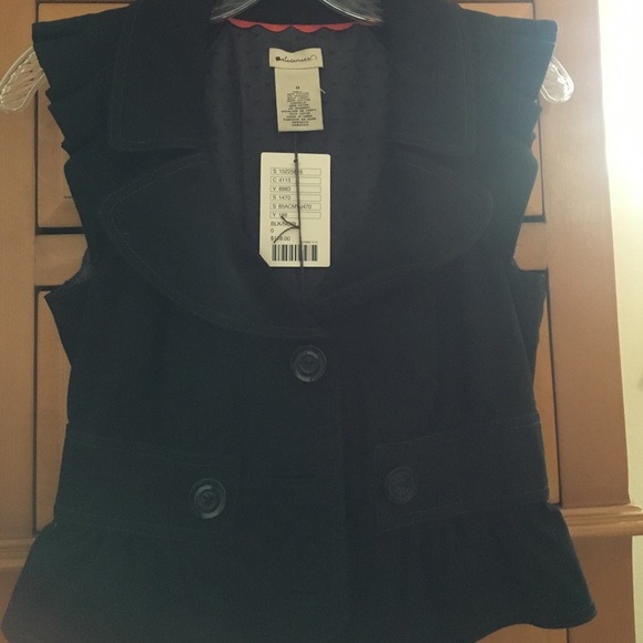 Button vest - Picture 2 of 4