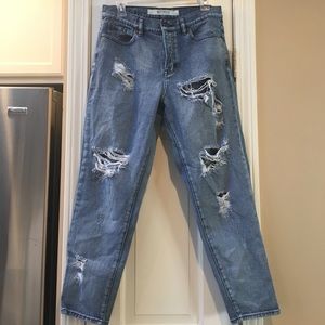 Ripped Boyfriend Jeans