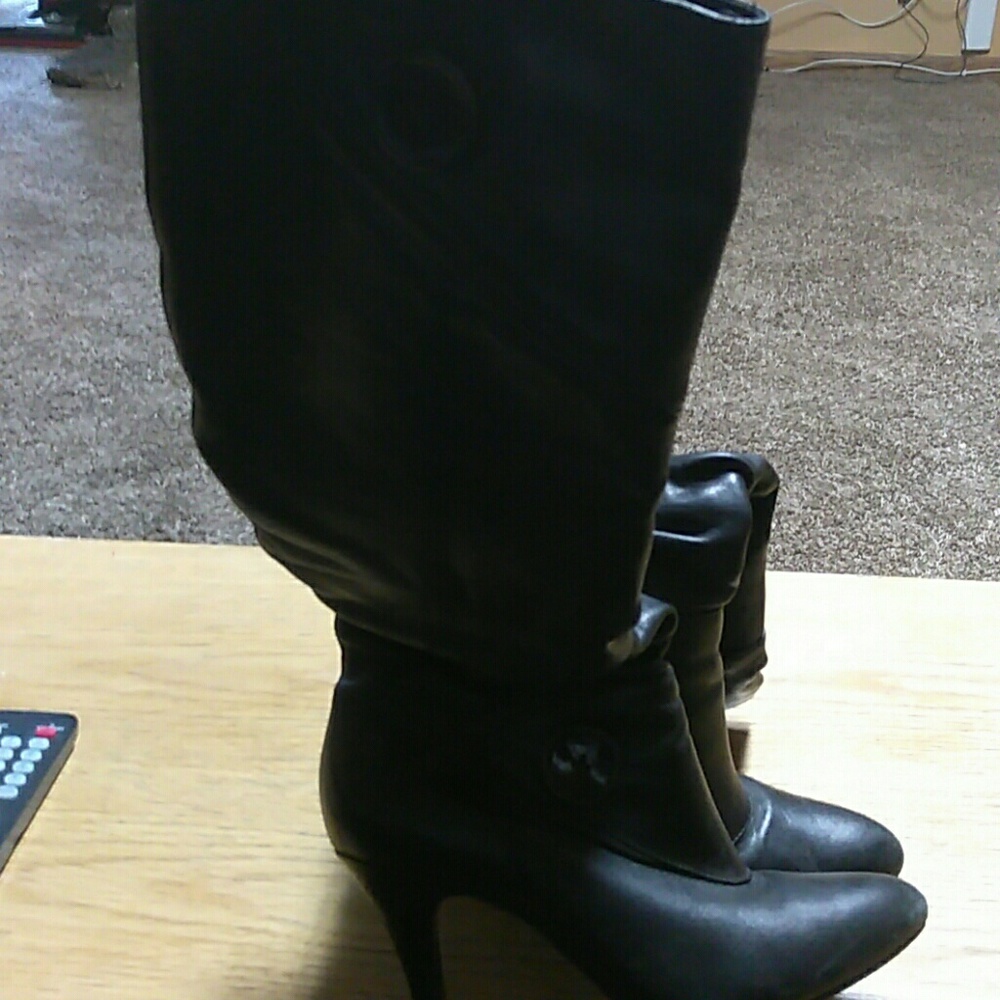 Scarlet lea boots