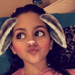 Meet your Posher, Lauri