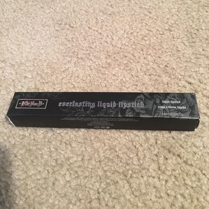New Kat Von D Everlasting Liquid Lip Santa Sangre