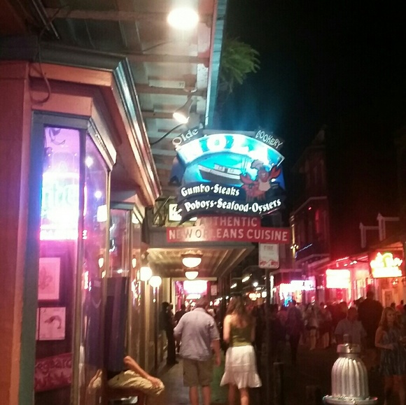 Meet your Posher, Derringer - Picture 2 of 4