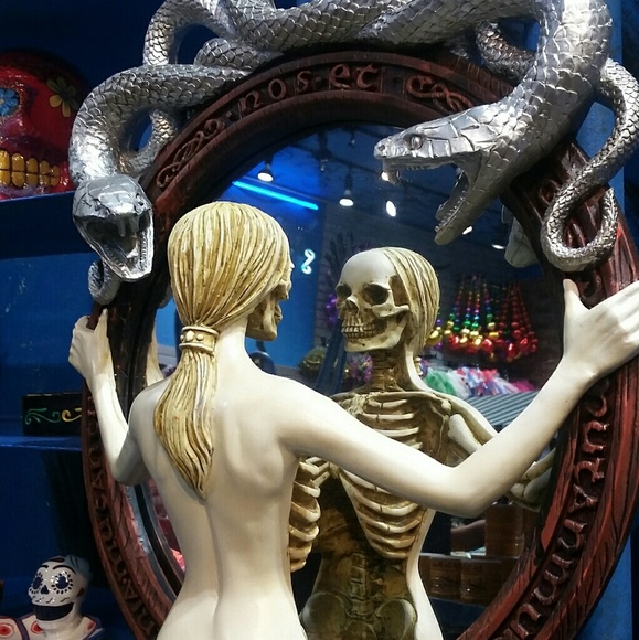 Meet your Posher, Derringer - Picture 3 of 4