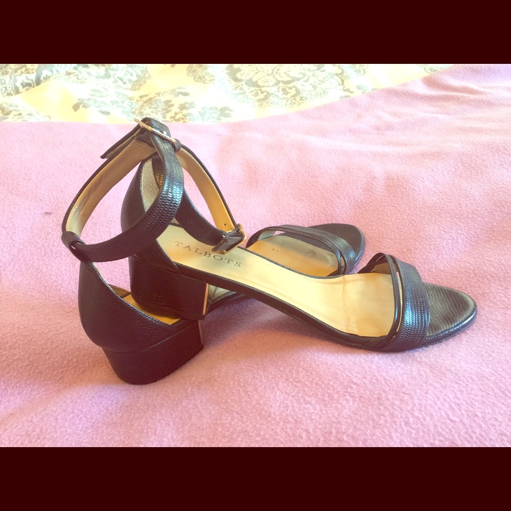 Talbots black low heel leather sandals