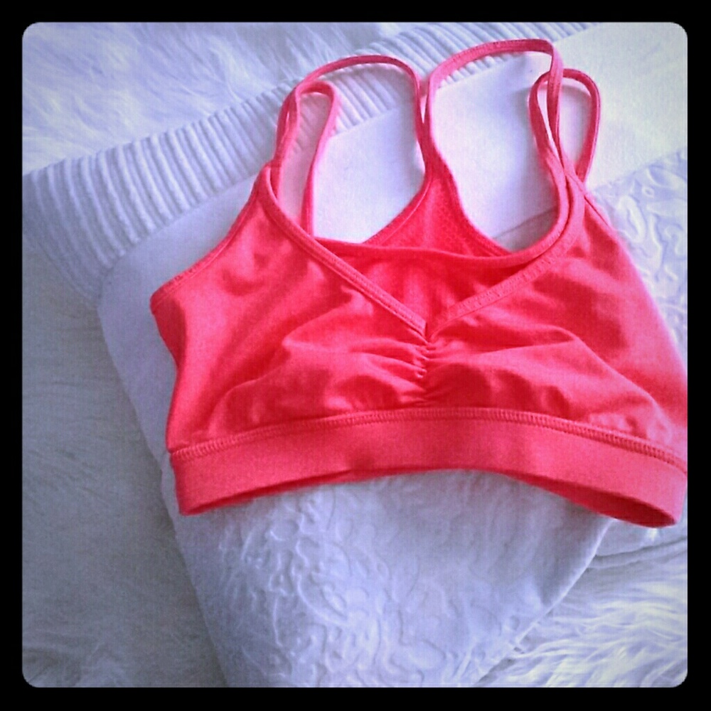 SO sports bra