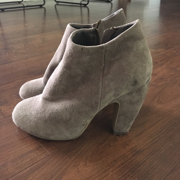 Grey booties - Picture 2 of 3