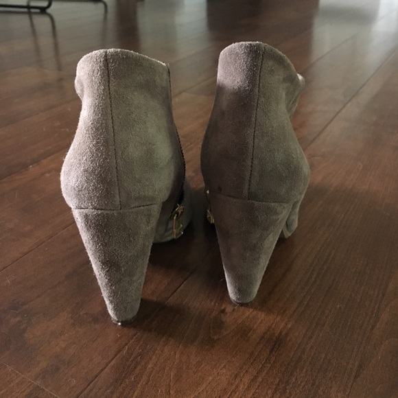 Grey booties - Picture 3 of 3