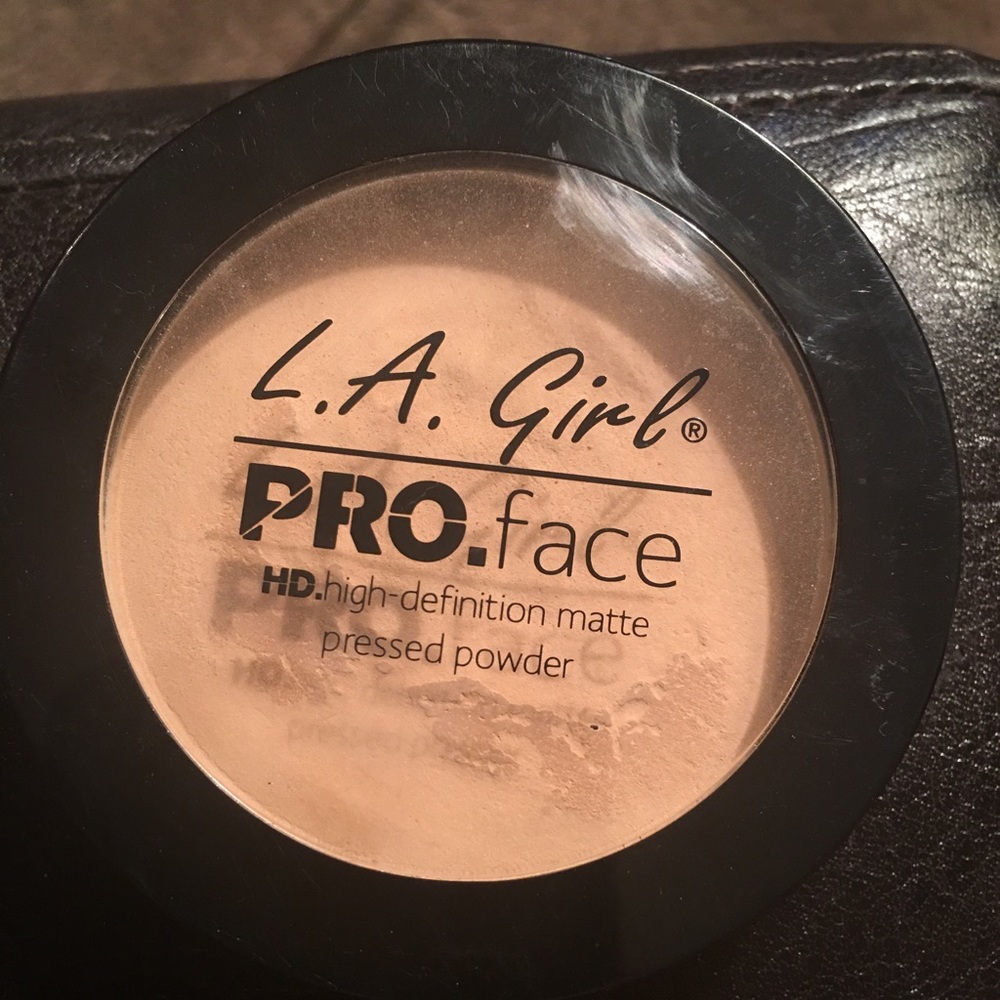 Powder - Picture 2 of 2