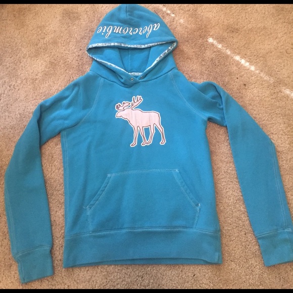 Abercrombie & Fitch Jackets & Blazers - Blue Abercrombie hoodie