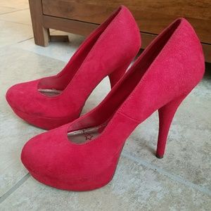 Red Heels Size 7 Red Heels Size 7