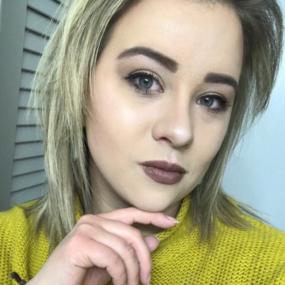 Meet your Posher, Victoria