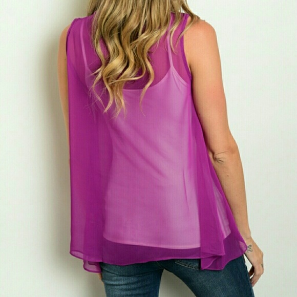 Pintuck Top Last One - Picture 2 of 4