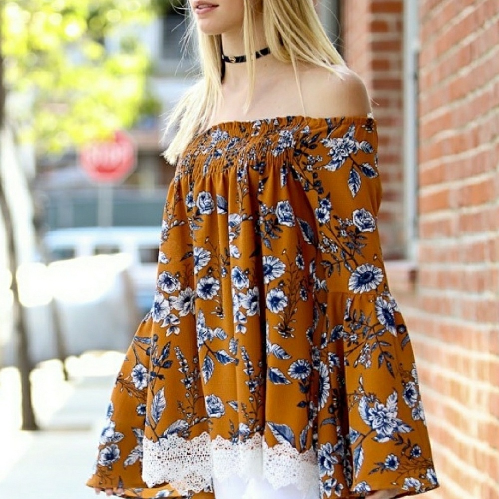 ♉Last One♉HP 5/19♉Bell Sleeved Top - Picture 2 of 4