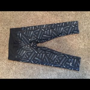 Under Armour printed capri