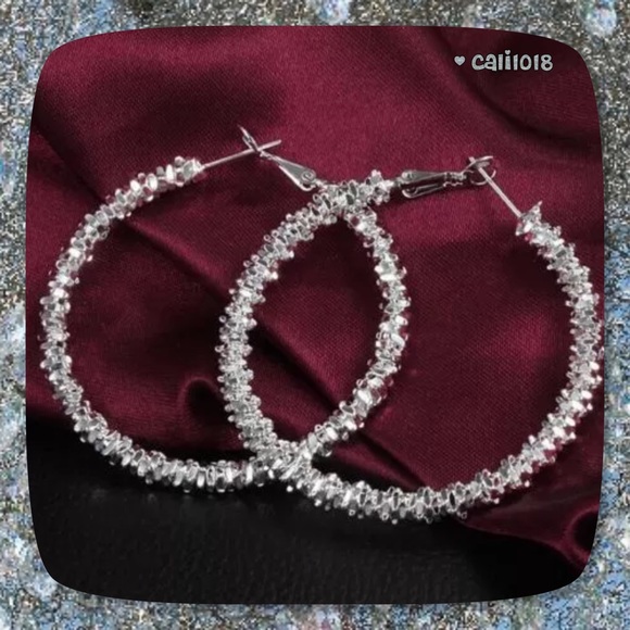 JUST IN🆕925 Silver Sparkly Hoop Earrings - Picture 2 of 6