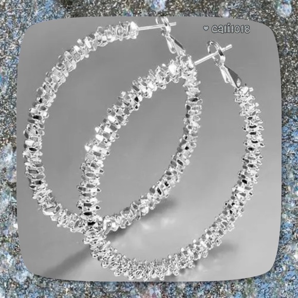 JUST IN🆕925 Silver Sparkly Hoop Earrings - Picture 4 of 6