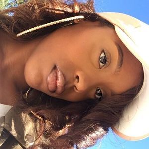 Meet your Posher, Renae