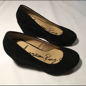 American rag wedge pumps