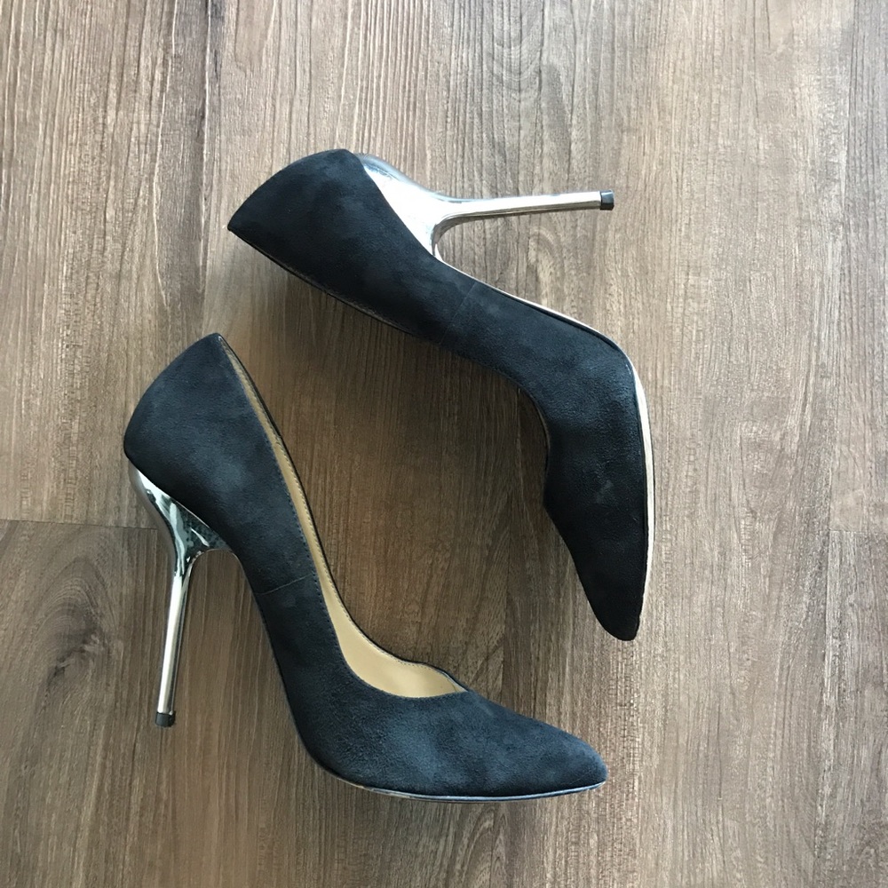 Aldo suede hills **SOLD**