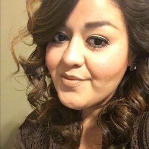 Meet your Posher, Elida