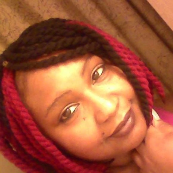 Meet your Posher, Aisha - Picture 1 of 1