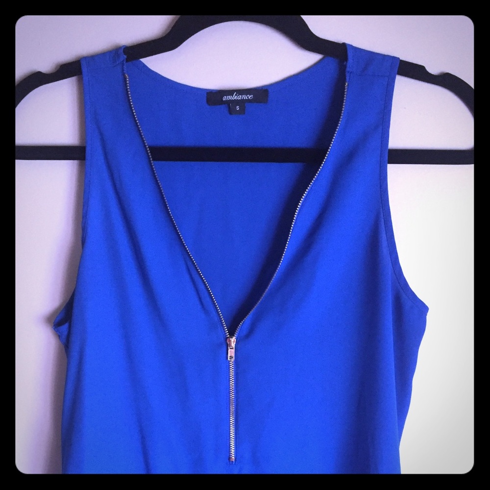 Ambiance blue zipper top
