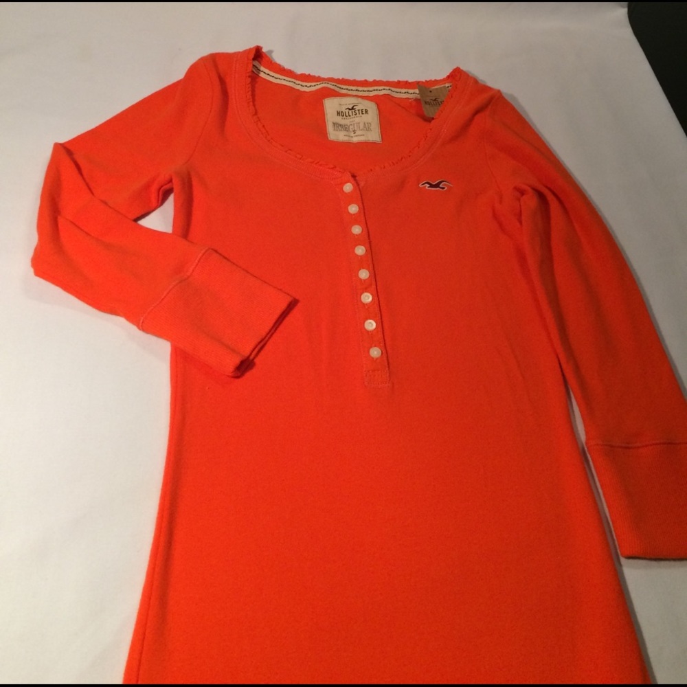 Hollister 3/4 ruffled long sleeve shirt