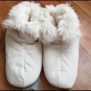 Lemon brand slippers