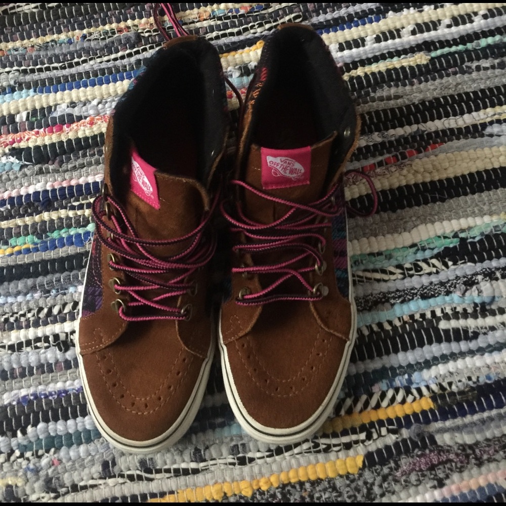 Aztec print vans