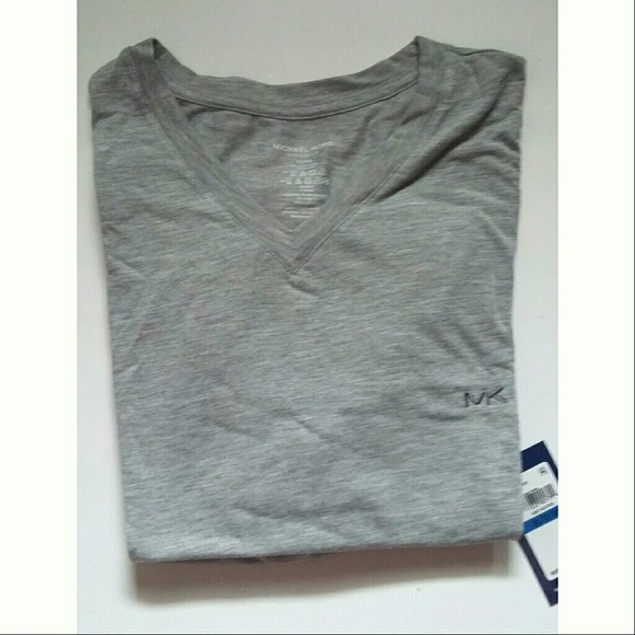 🔴⚪️🔵SALE🔴⚪️🔵🦋Michael Kors Gray V Neck Shirt - Picture 3 of 4
