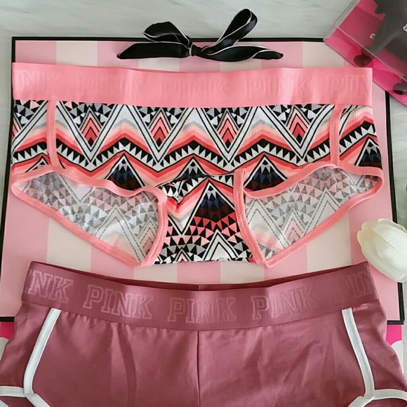 2 Nwt Pink Vs logo boyshort size M - Picture 2 of 4