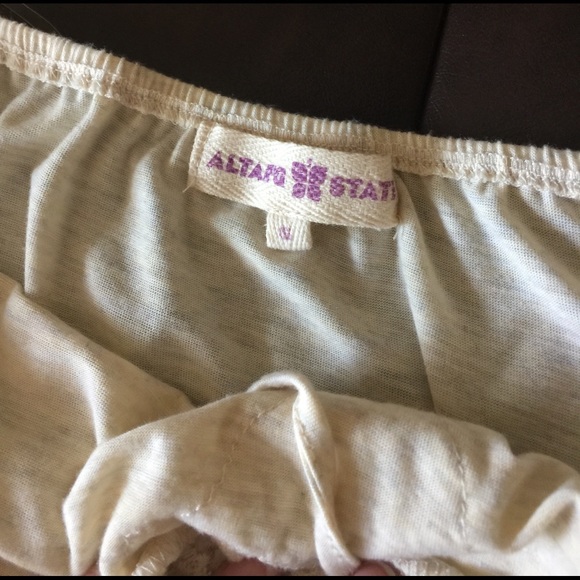 Halter top - Picture 2 of 2