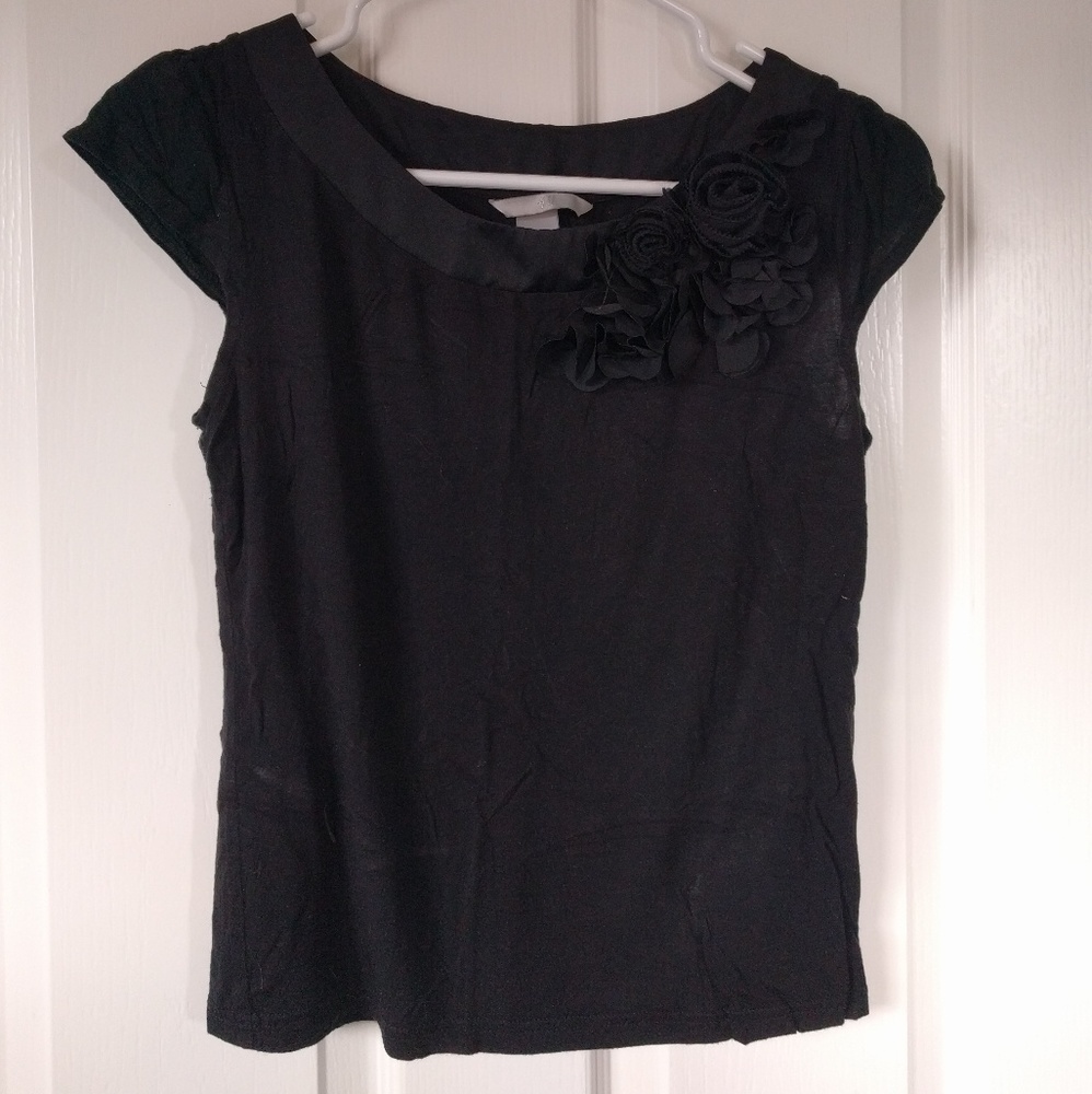 H&M rosette embellished short sleeve tee