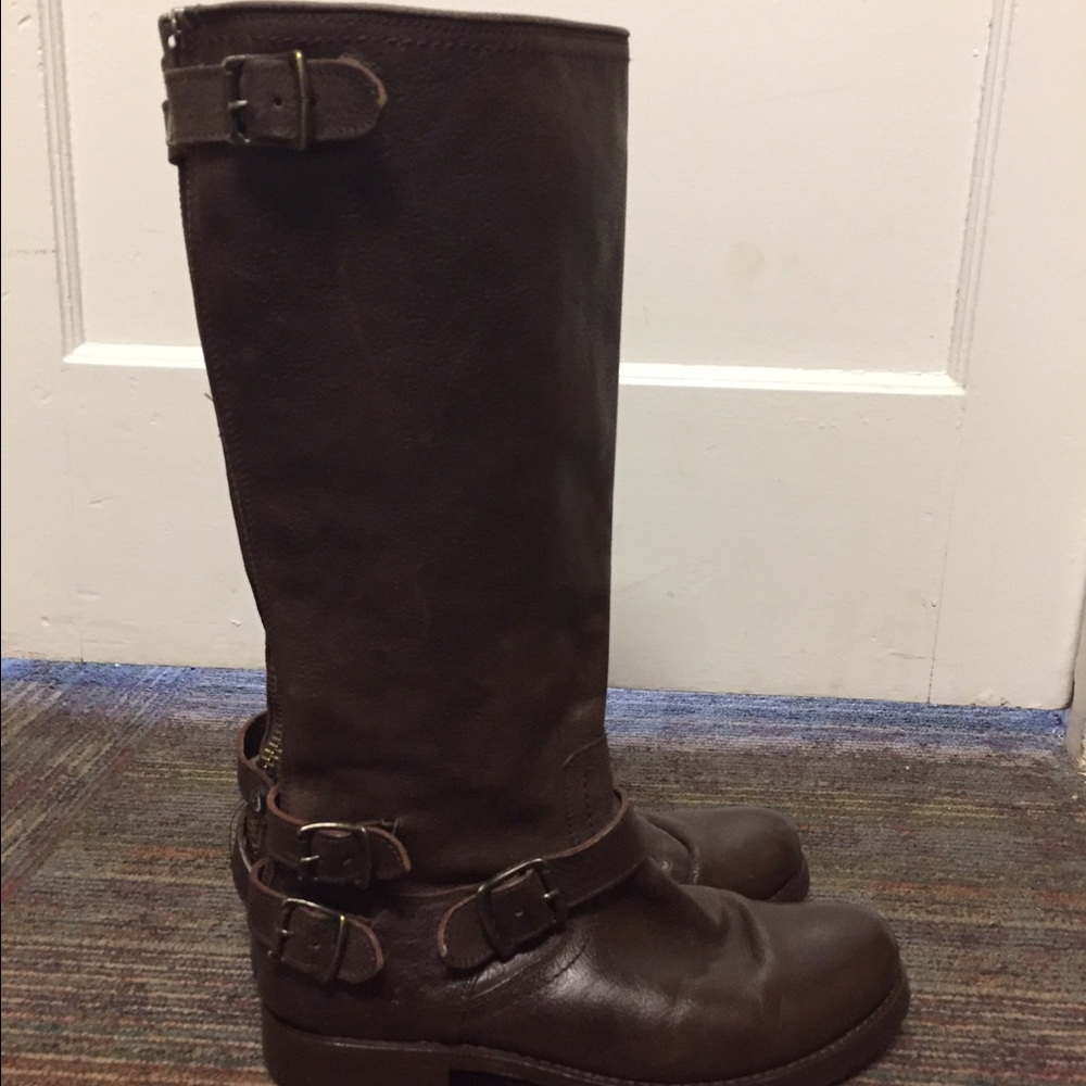 Frye Veronica Back Zip Boots