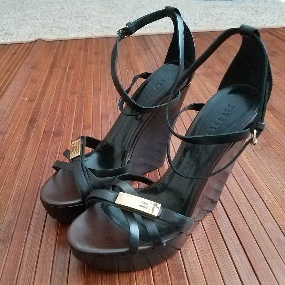 Burberry black 8.5 platform wedge sandals