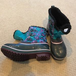 Sorel girls winter boots