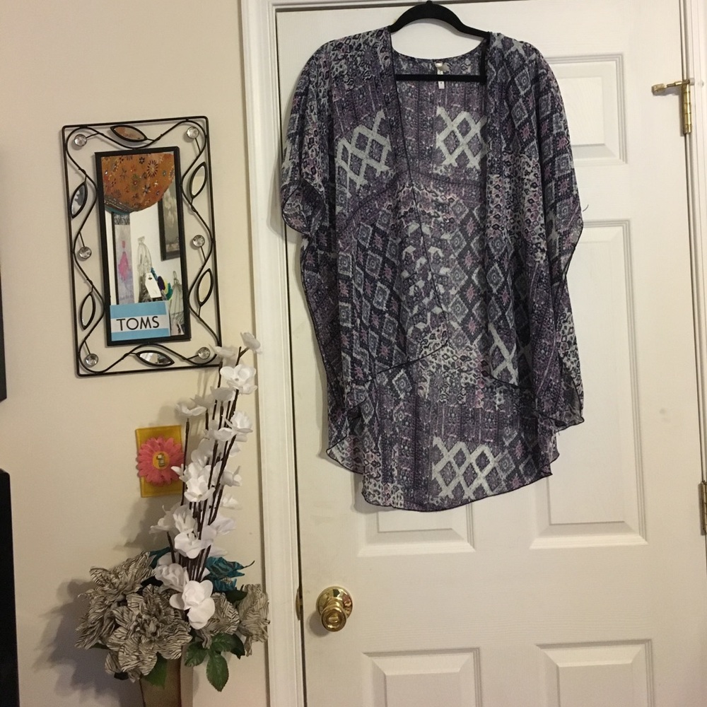 Cute purple Aztec patterned Kimono