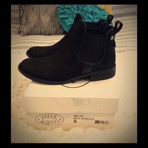 Like new black suede booties