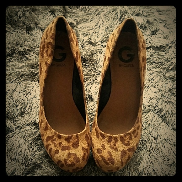Womens Guess Heels size 6 - Picture 1 of 4
